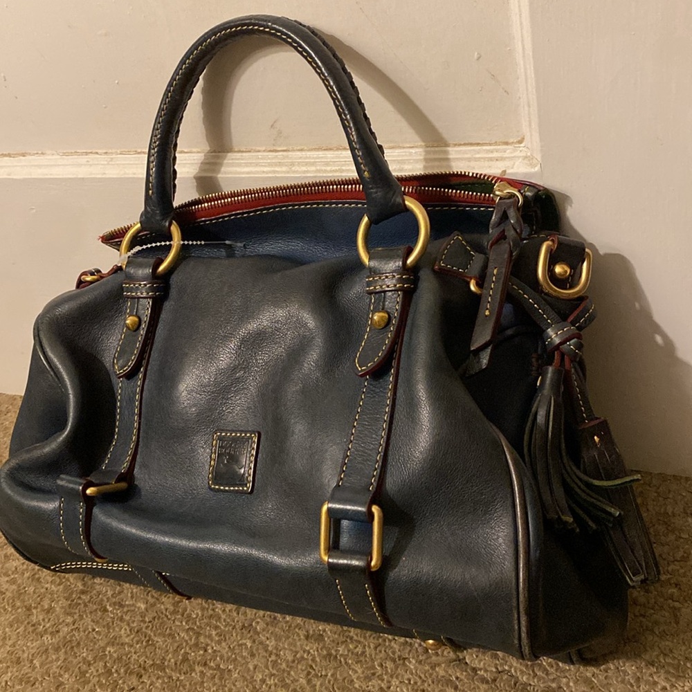 Elegant Blue Leather Handbag